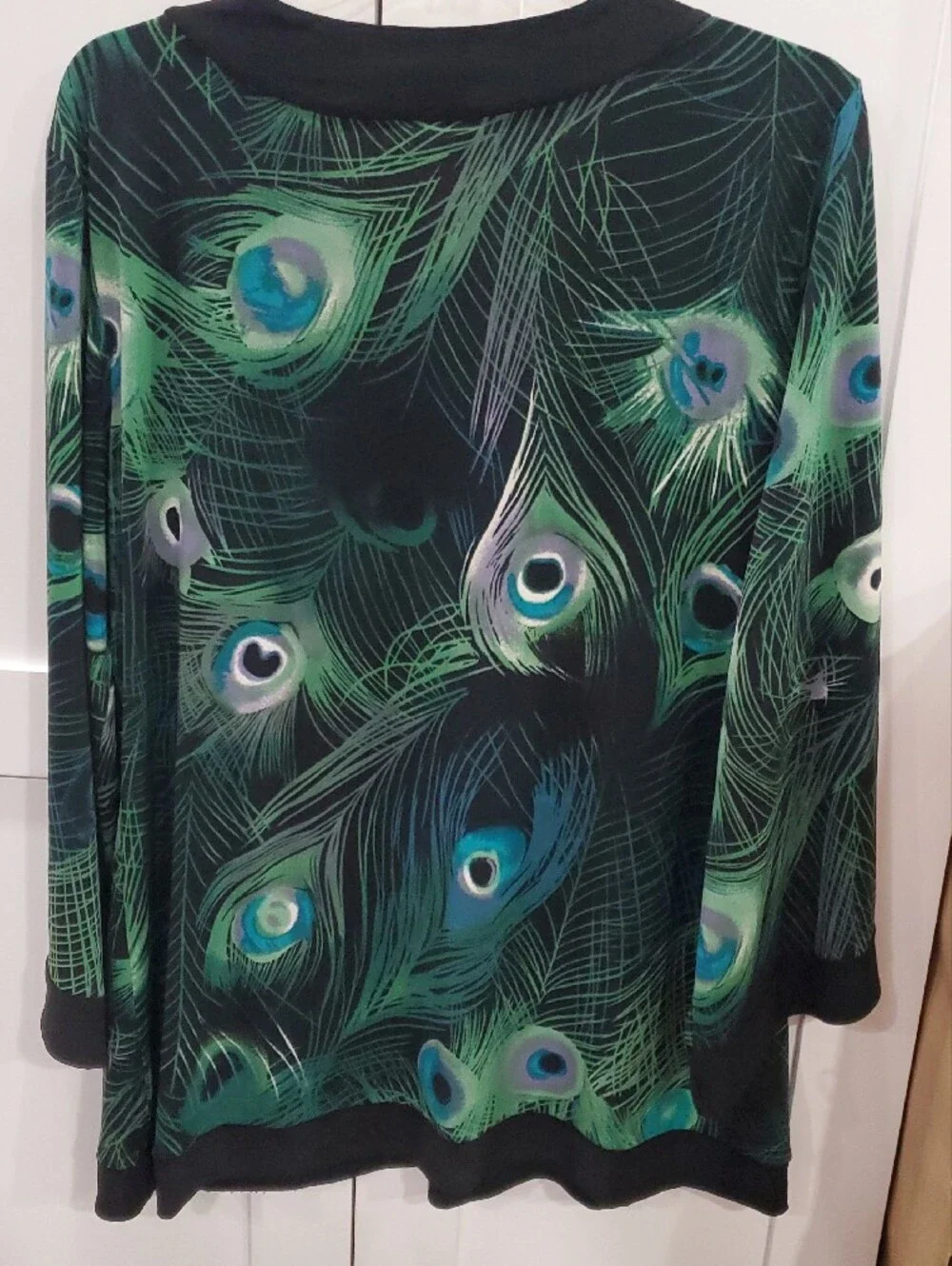Cato Black and Green Peacock-Print V-Neck Tunic - Picture 7 of 9